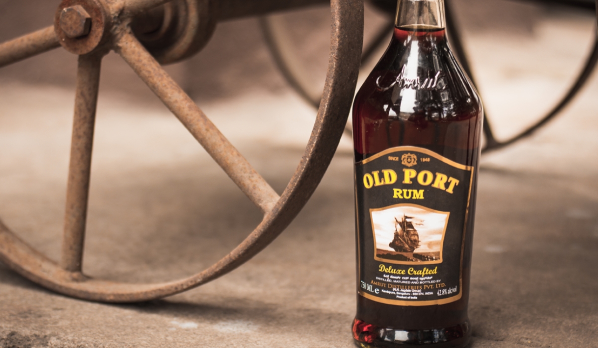 Old Port Deluxe Rum Review: Tasting Notes, Price & Buying Guide
