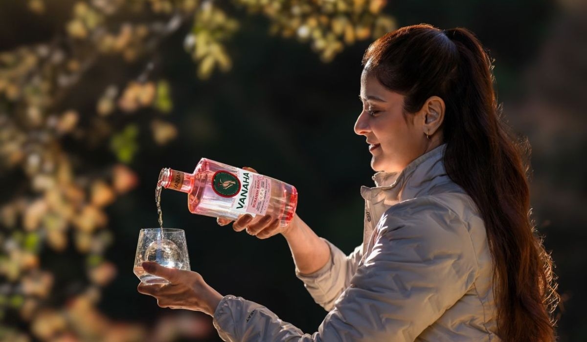World’s First Buransh Gin Unveiled By Vanaha; See Price And Availability