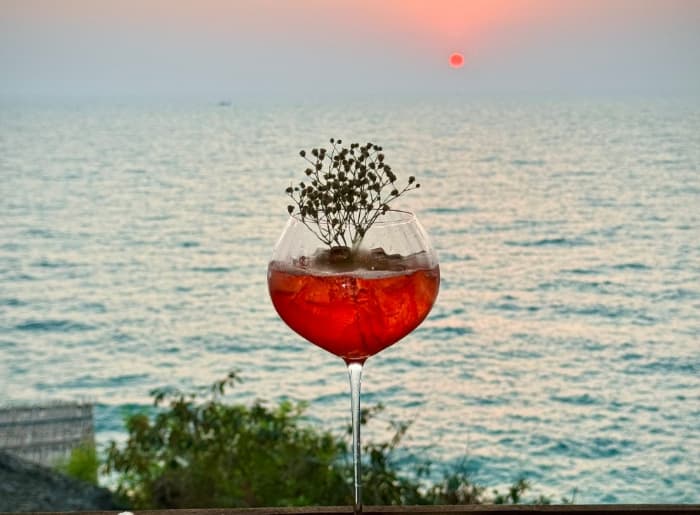 Best Bars In South Goa For Sunset Drinks