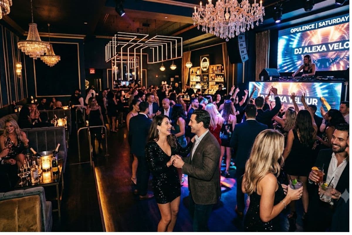 Where To Go Bar Hopping In Thane? Add These Bars To Your List For A Night Out