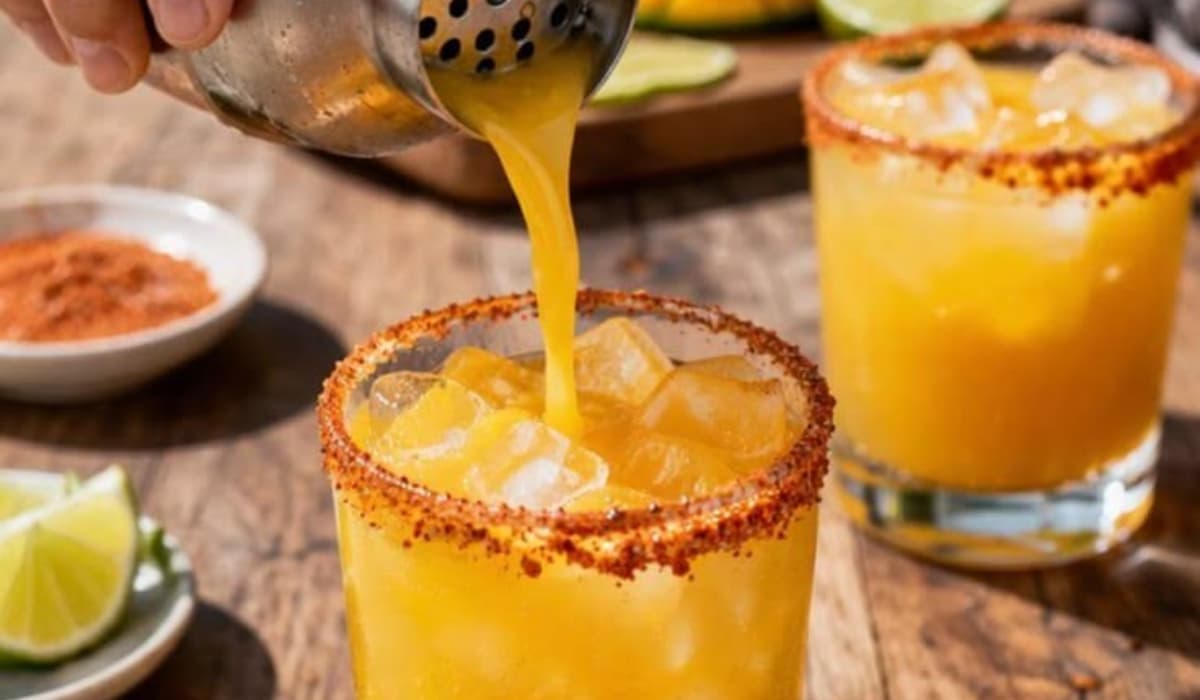 10 Best Mango Cocktails To Try This Summer