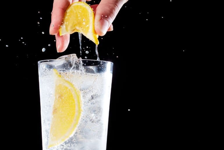 soda vs sparkling water