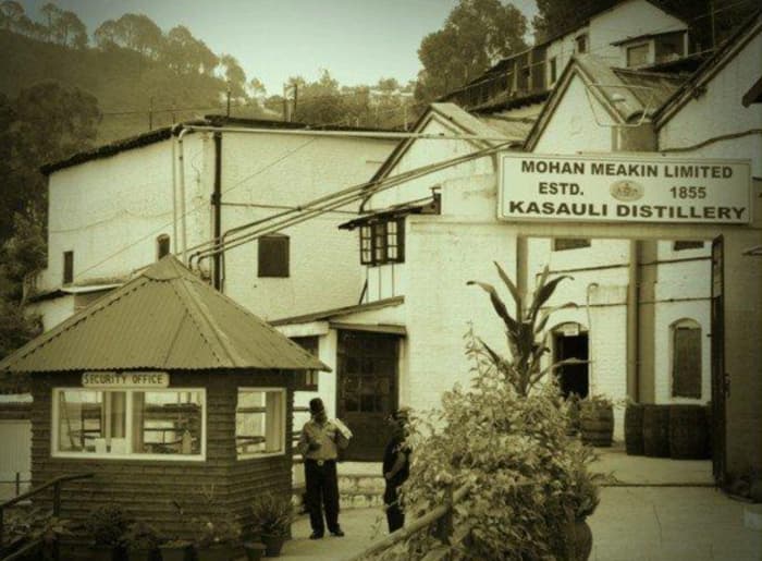Solan No.1 whisky bottle representing the historic Solan distillery tradition