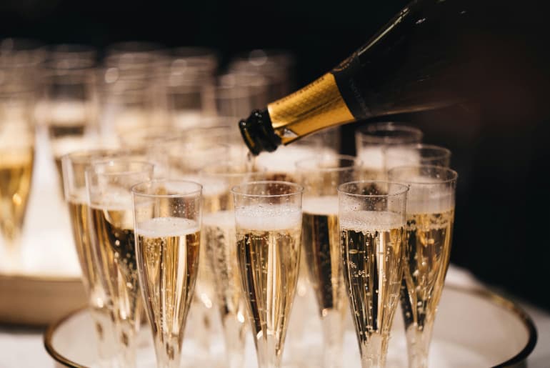 Sparkling Wine Vs Champagne